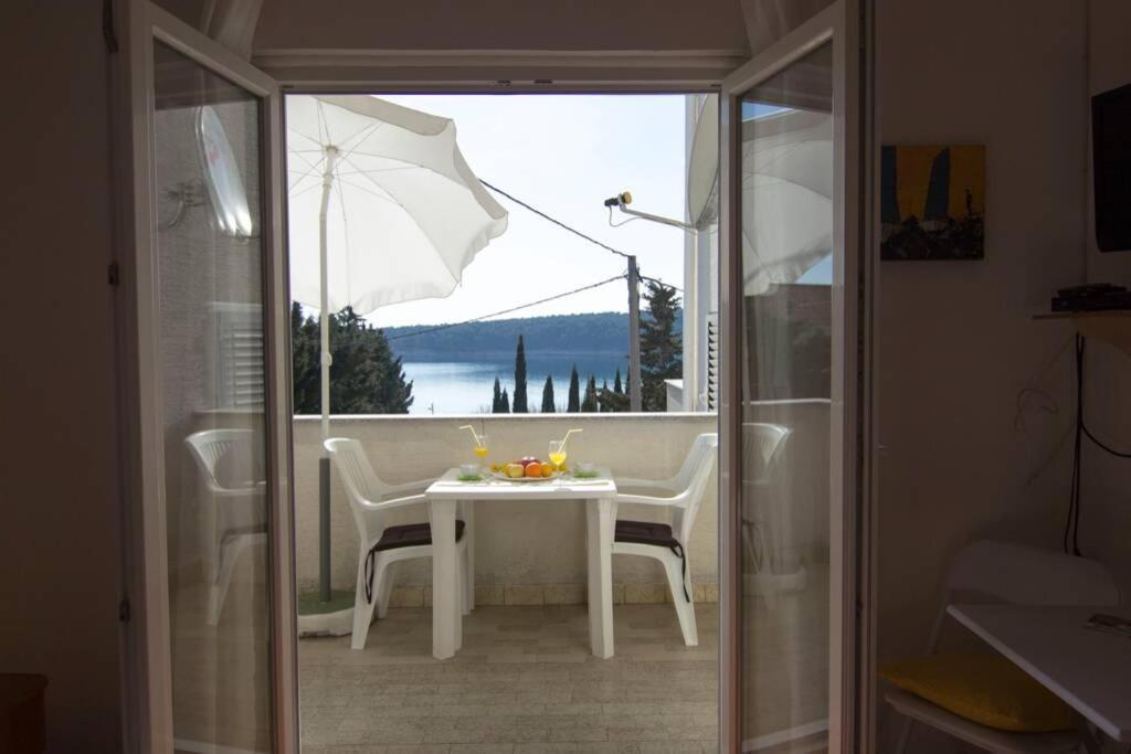 Sea View Room With Kitchen, Balcony&Air Condition Barbat na Rabu 外观 照片