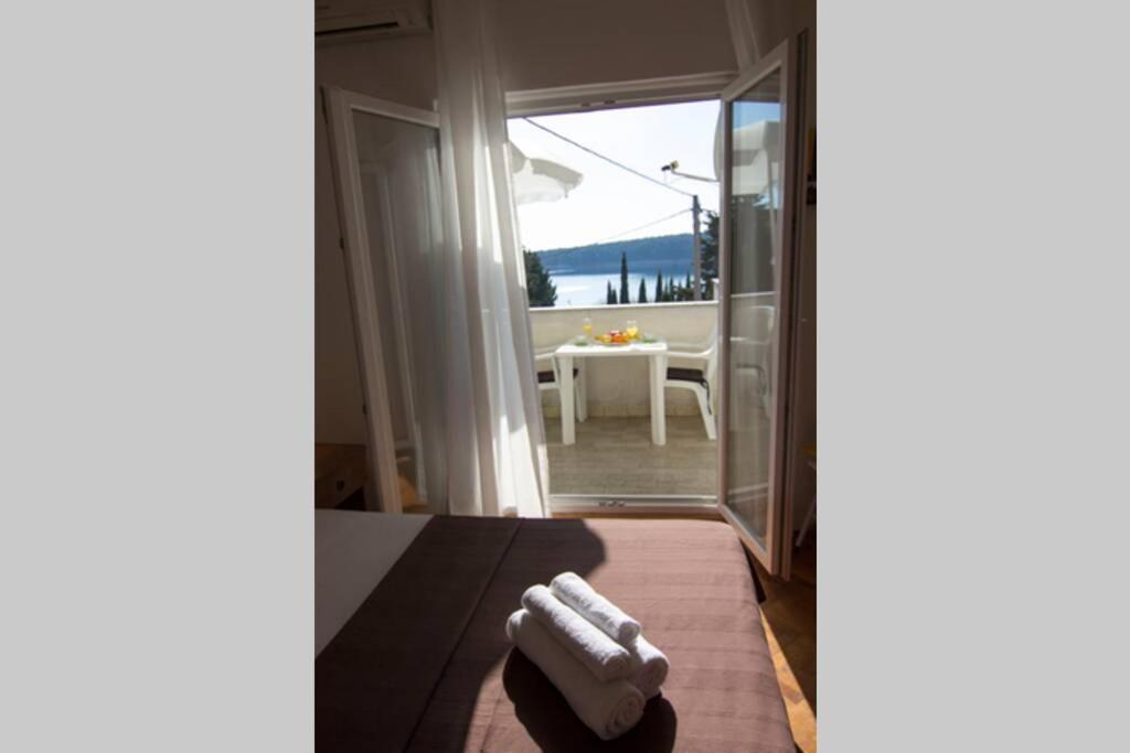 Sea View Room With Kitchen, Balcony&Air Condition Barbat na Rabu 外观 照片